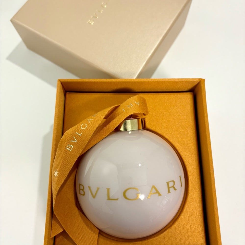 Bvlgari 	gift Christmas ornaments